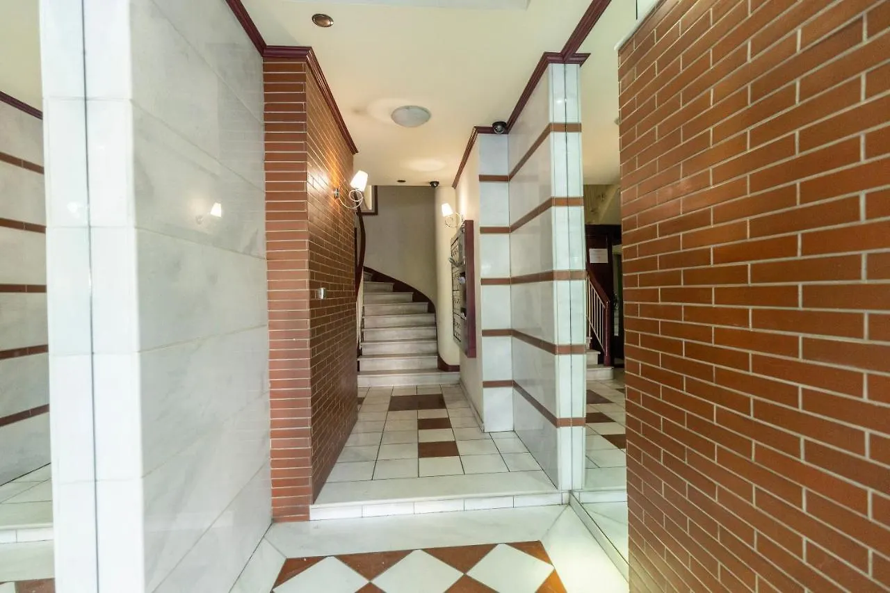 Delmare Kram Vee Apartment 테살로니키