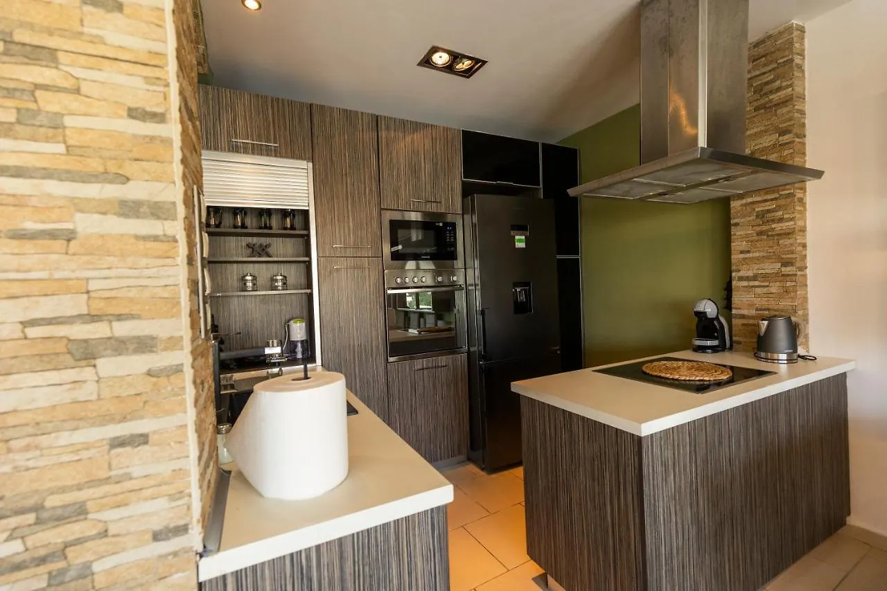 Delmare Kram Vee Apartment 테살로니키