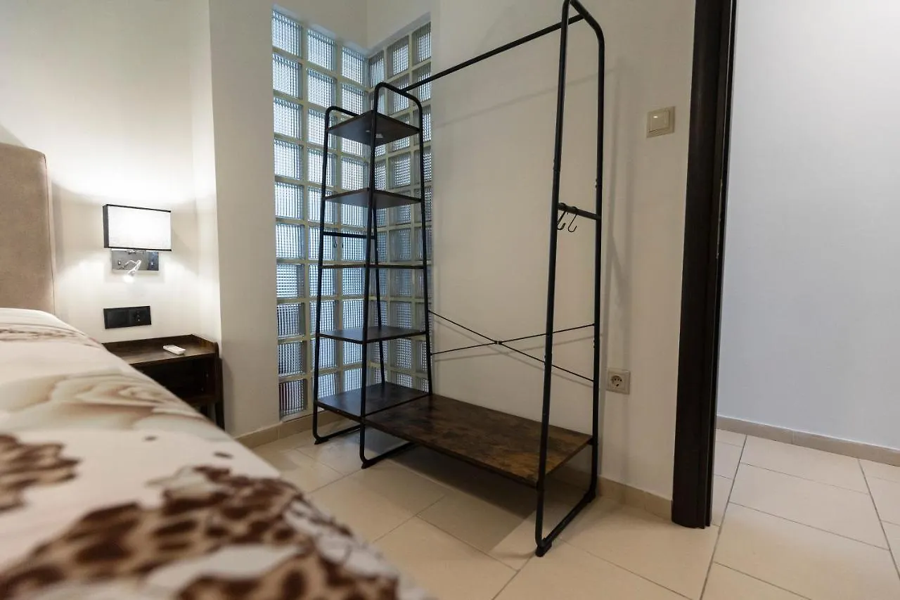 Delmare Kram Vee Apartment 테살로니키